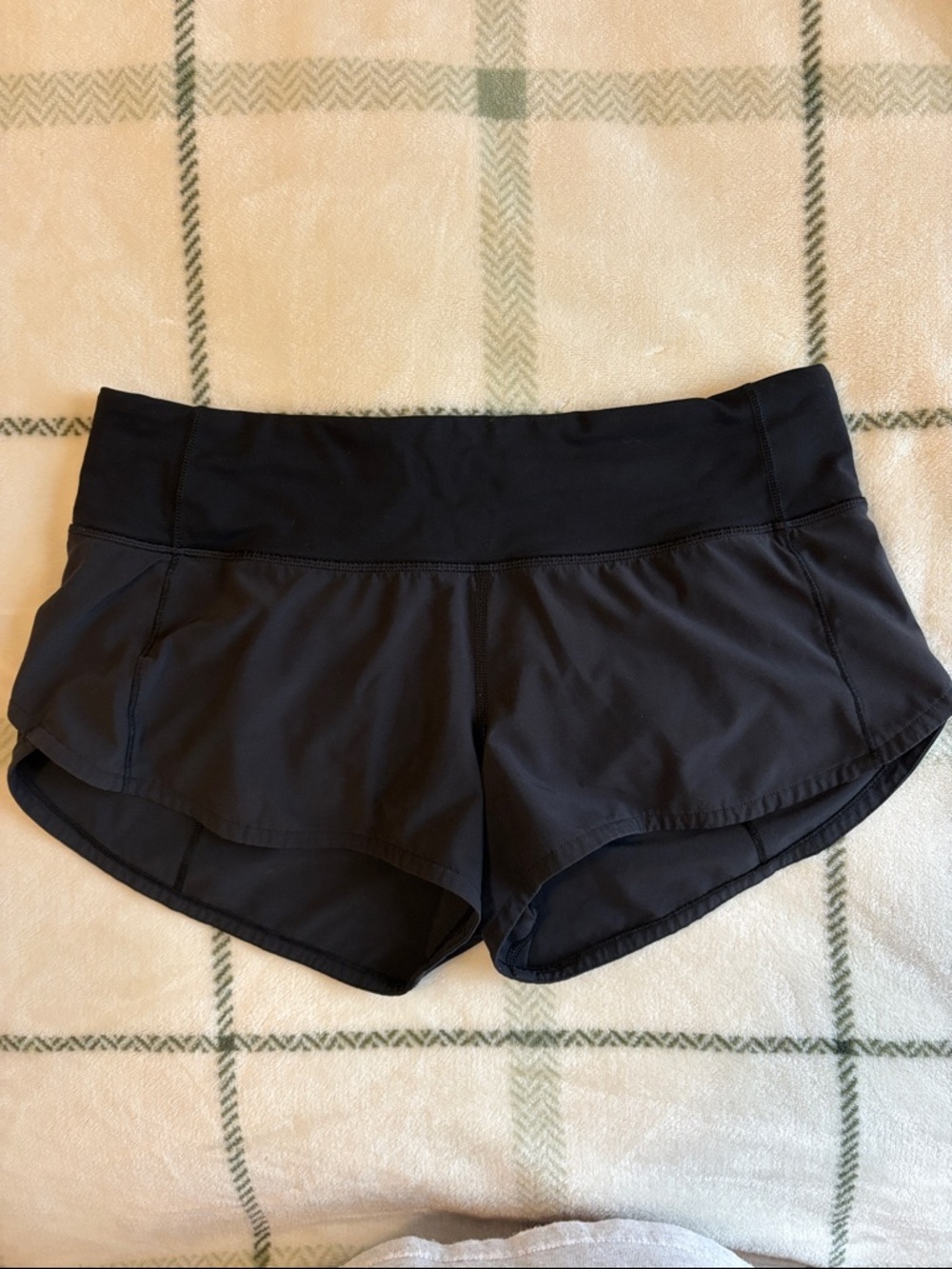 lululemon speed up black shorts